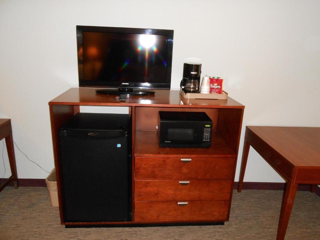 Southern Inn And Suites Yorktown Room photo